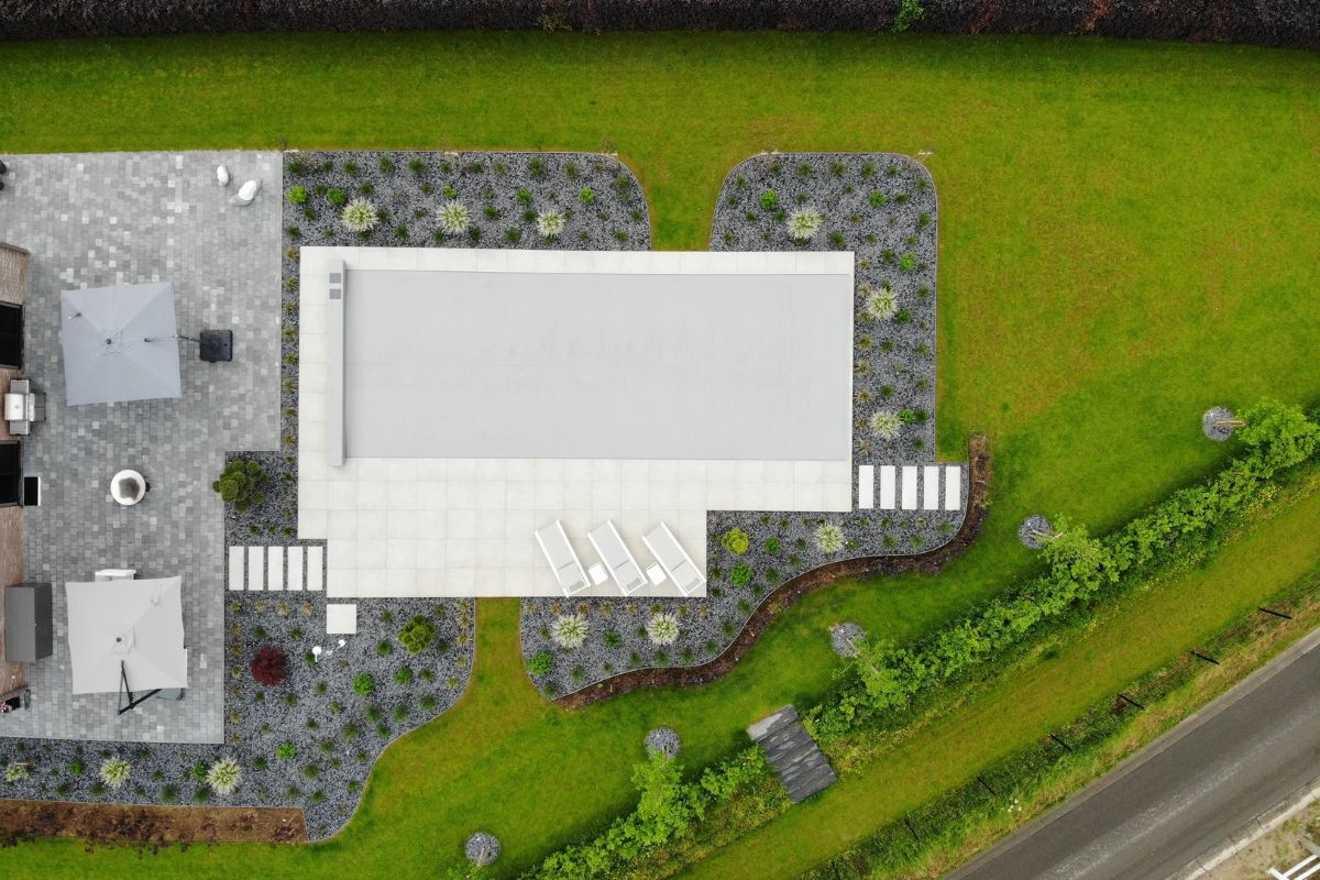 Sicher Effizient Formschoen Schwimmbadabdeckung Im Kundenprojekt Mit Abritaly Swiss Sa 5